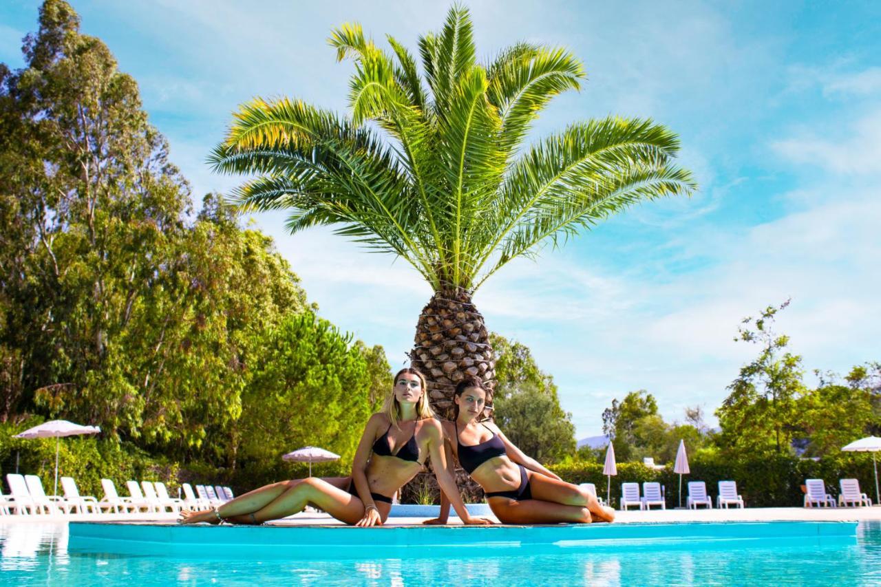 Villaggio Camping Rancho Cagnano Varano Ngoại thất bức ảnh