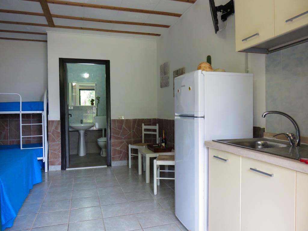 Villaggio Camping Rancho Cagnano Varano Ngoại thất bức ảnh